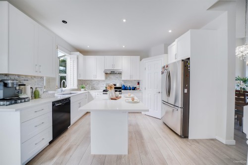 1911 140A Street, Surrey, BC 