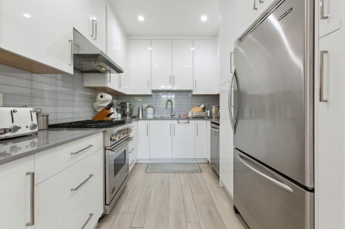 12182 101B Avenue, Surrey, BC 