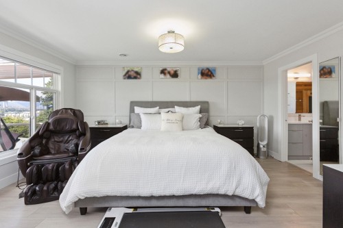 12182 101B Avenue, Surrey, BC 