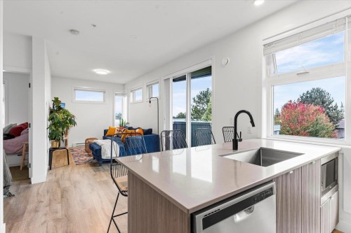 401-32838 Landeau Place  Abbotsford, BC V2S 0M6