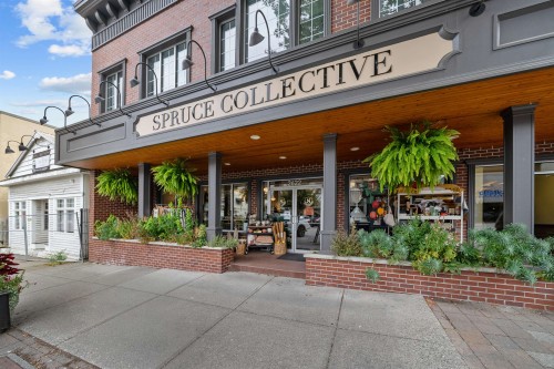 318-2493 Montrose Avenue, Abbotsford, BC 