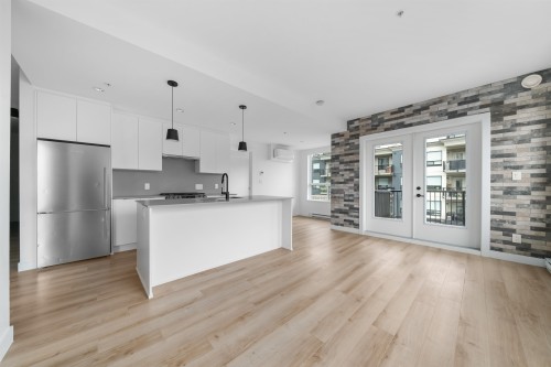 318-2493 Montrose Avenue, Abbotsford, BC 