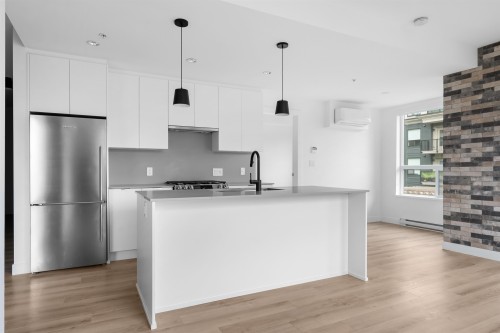 318-2493 Montrose Avenue, Abbotsford, BC 