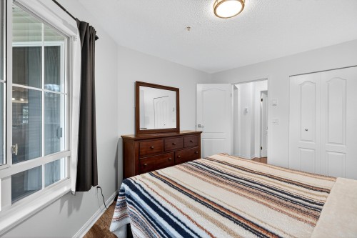 322-19528 Fraser Highway, Surrey, BC 