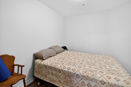 322-19528 Fraser Highway, Surrey, BC 