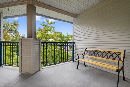 322-19528 Fraser Highway, Surrey, BC 