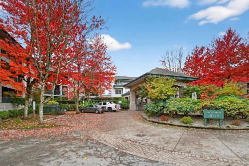 322-19528 Fraser Highway, Surrey, BC 