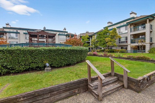 322-19528 Fraser Highway, Surrey, BC 