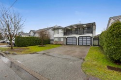 16122 92 Avenue  Surrey, BC V4N 3C4