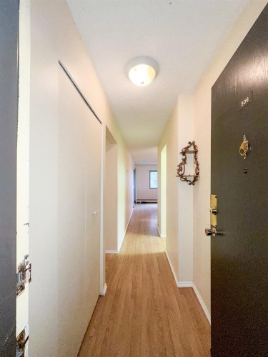 306-1526 George Street, White Rock, BC 