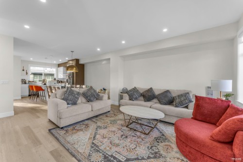 25-17528 60 Avenue, Surrey, BC 