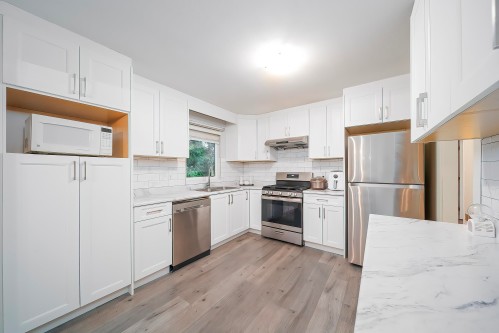 10123 158A Street, Surrey, BC 