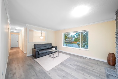 10123 158A Street, Surrey, BC 