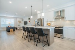 40-20155 84 Avenue  Langley, BC V2Y 3R3