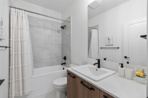 7577 197 Street, Langley, BC 