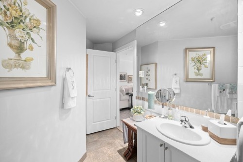 302-15392 16A Avenue, Surrey, BC 