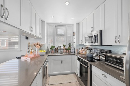 302-15392 16A Avenue, Surrey, BC 