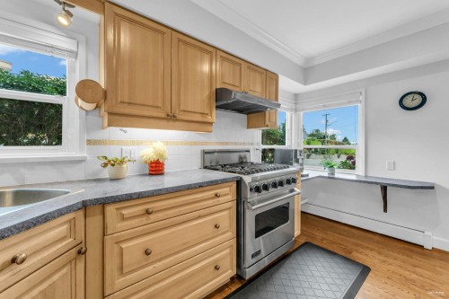 14104 Marine Drive, White Rock, BC 