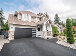 14579 33b Avenue  Surrey, BC V4P 3M8