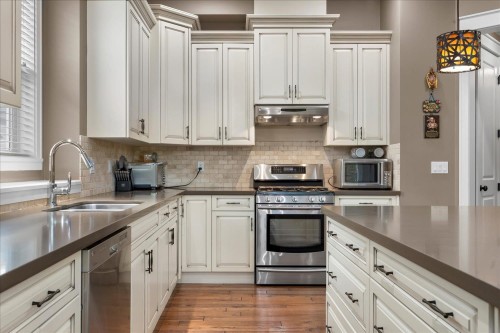 2203 Riesling Drive, Abbotsford, BC 