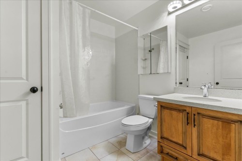 2203 Riesling Drive, Abbotsford, BC 