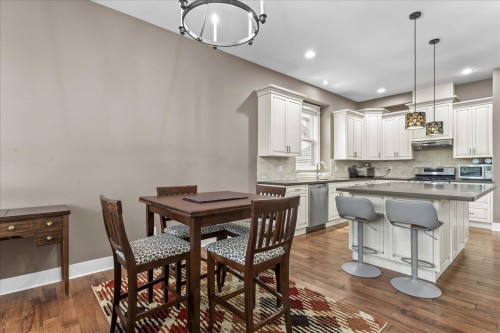 2203 Riesling Drive, Abbotsford, BC 