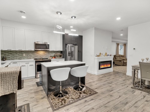 20-5867 129 Street  Surrey, BC V3X 0J4