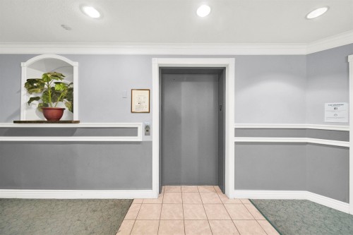 210-8115 121A Street, Surrey, BC 