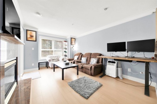 210-8115 121A Street, Surrey, BC 