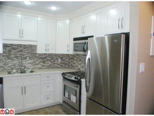 208-1521 Blackwood Street  White Rock, BC V4B 3V6