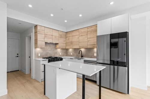 106-30494 Cardinal Avenue  Abbotsford, BC V2T 0M1