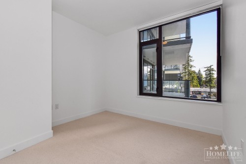 307-1588 Johnston Road, White Rock, BC 