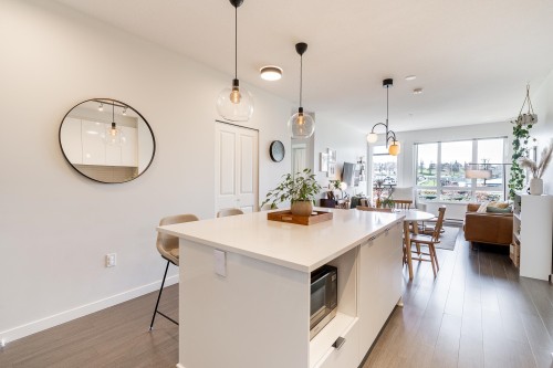 301-31158 Westridge Place, Abbotsford, BC 