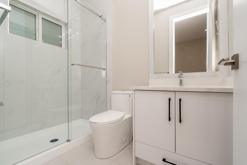 13955 60  A Avenue, Surrey, BC 