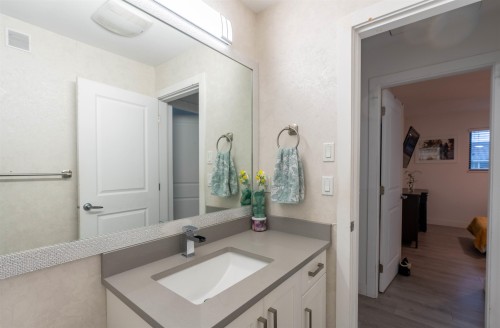 13933 90A Avenue, Surrey, BC 