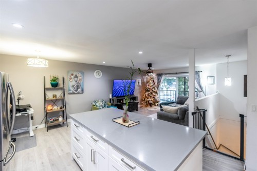 13933 90A Avenue, Surrey, BC 