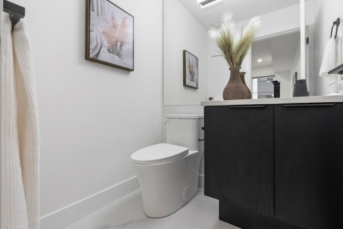 32-13895 64 Avenue, Surrey, BC 