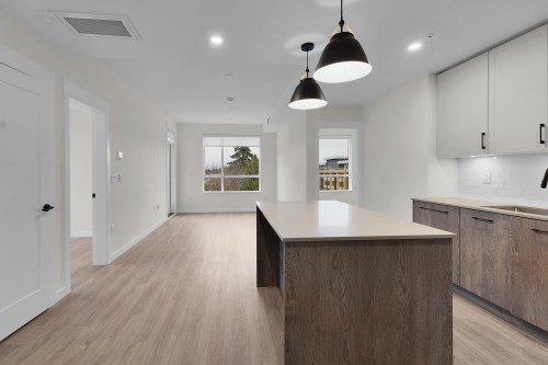 B5Xx-27215 Aldergrove Towncentre Drive, Langley, BC 