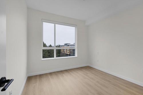 B5Xx-27215 Aldergrove Towncentre Drive, Langley, BC 