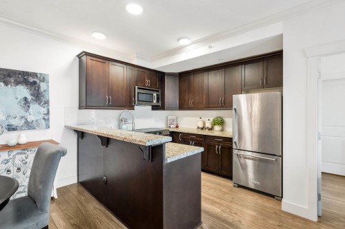 406-15368 17A Avenue, Surrey, BC 