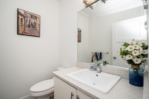 39-6945 185 Street, Surrey, BC 