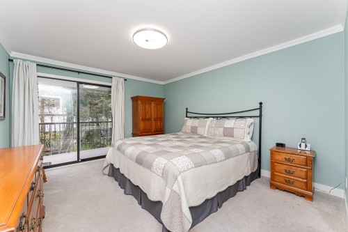 202-1520 Vidal Street, White Rock, BC 