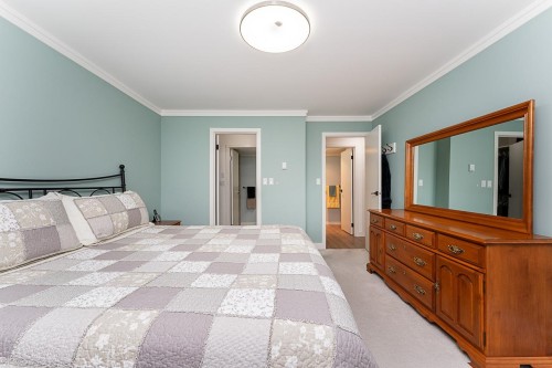 202-1520 Vidal Street, White Rock, BC 