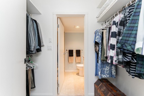 202-1520 Vidal Street, White Rock, BC 