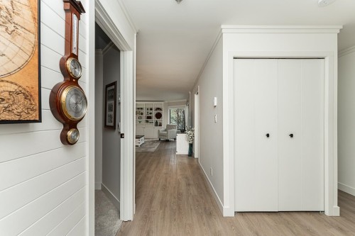 202-1520 Vidal Street, White Rock, BC 