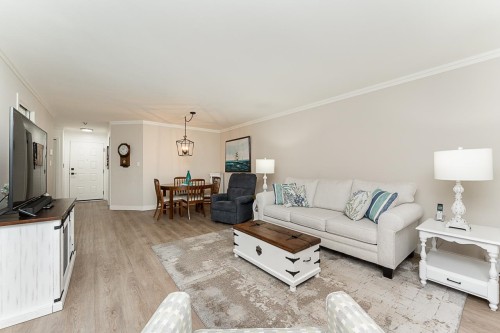 202-1520 Vidal Street, White Rock, BC 