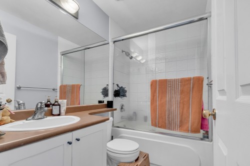 202-9580 Prince Charles Boulevard, Surrey, BC 