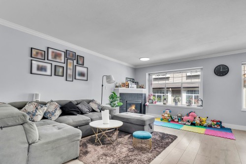 202-9580 Prince Charles Boulevard, Surrey, BC 