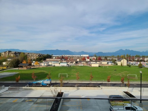 A327-20727 Willoughby Town Centre Drive  Langley, BC V2Y 3N1