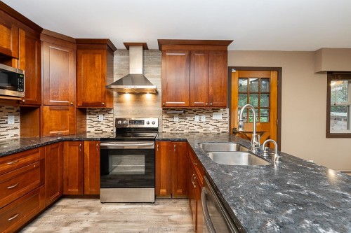 6511 Kempson Crescent, Delta, BC 